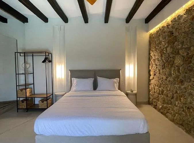 Bournella Villa *