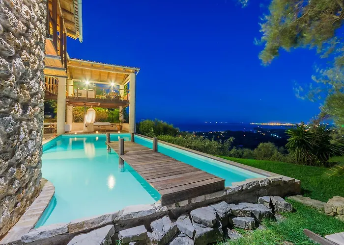 Bournella Villa *