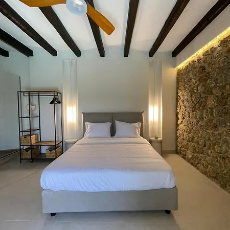 Bournella Villa *