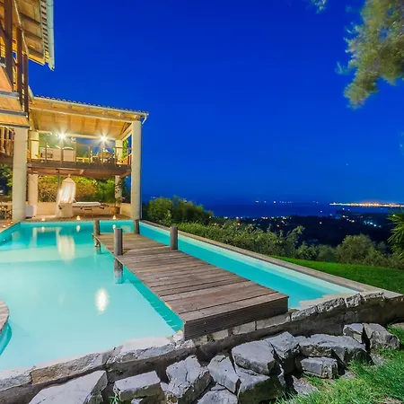 Bournella Villa *